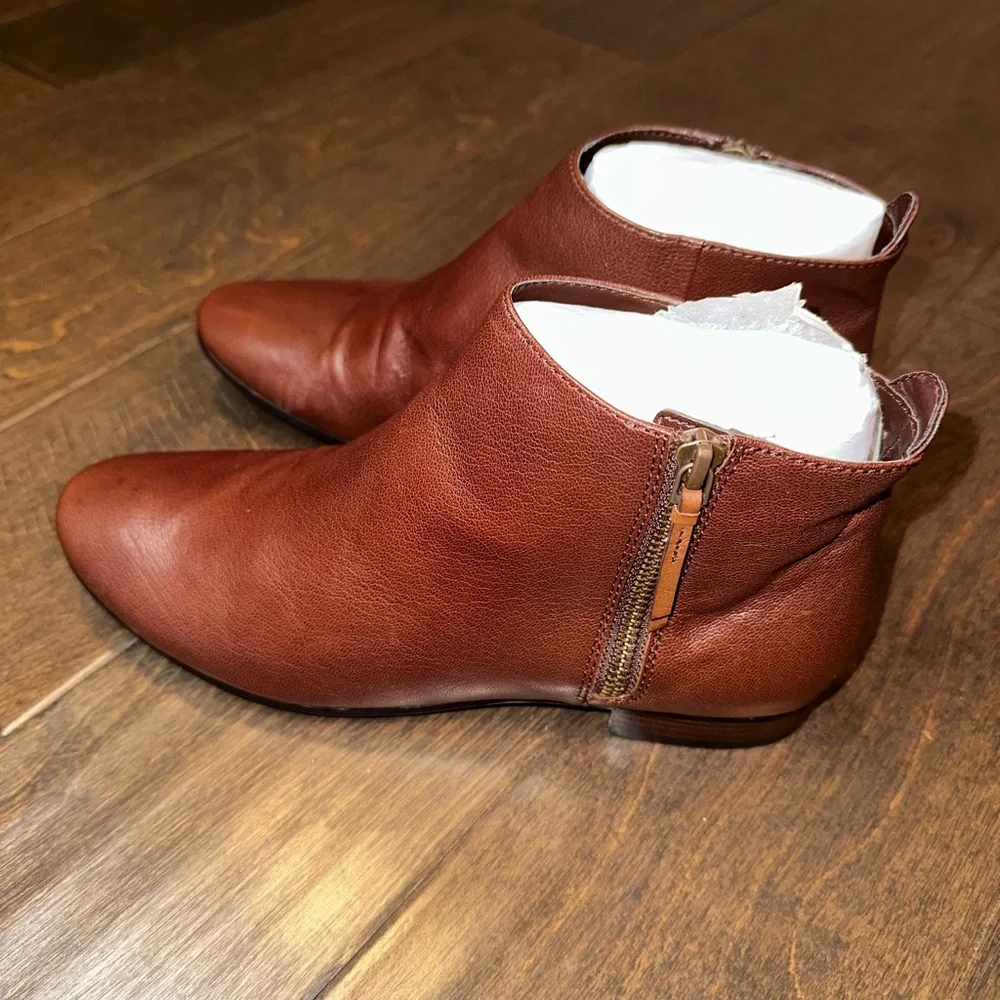 Cole Haan Belmont Leather Ankle Boot Chestnut Brown Minimalist Everyday Size 7.5